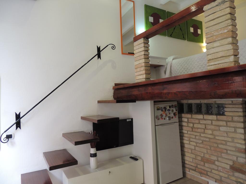 Suite Dreams Cagliari Loft Δωμάτιο φωτογραφία