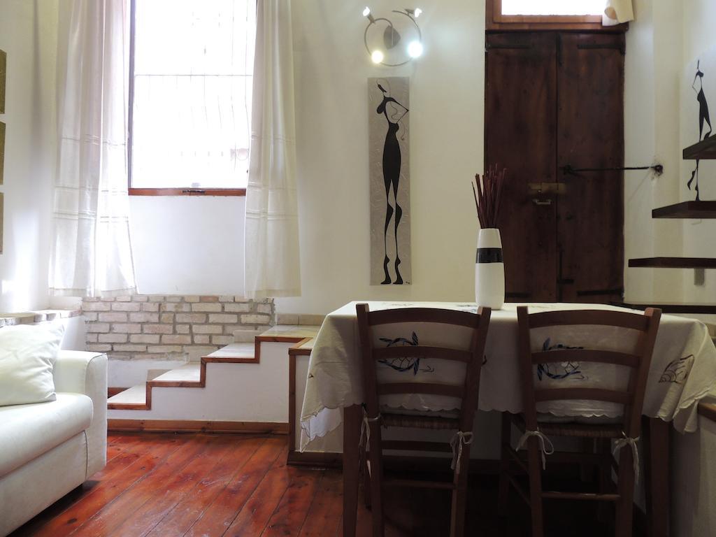 Suite Dreams Cagliari Loft Δωμάτιο φωτογραφία
