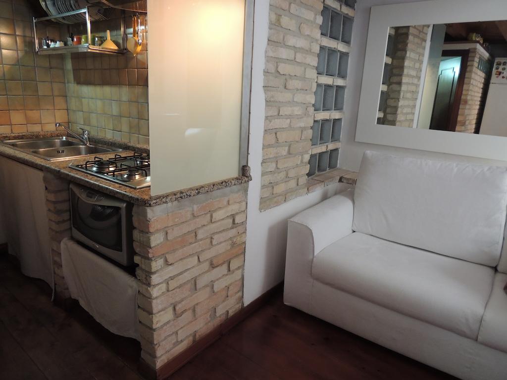 Suite Dreams Cagliari Loft Δωμάτιο φωτογραφία